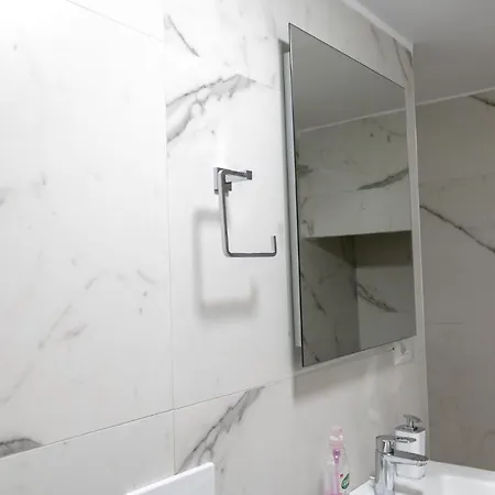 דירה Seaside House With 2 Bathrooms - Ronaldo *