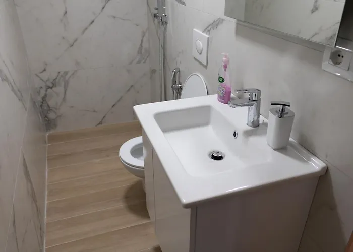 Luxury Seaside House With 2 Bathrooms Appartamento Ksamil