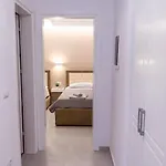 Luxury Seaside House With 2 Bathrooms Apartment *