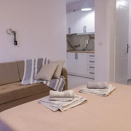 Apartment Luxury Seaside House With 2 Bathrooms