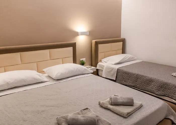 Luxury Seaside House With 2 Bathrooms Ksamil