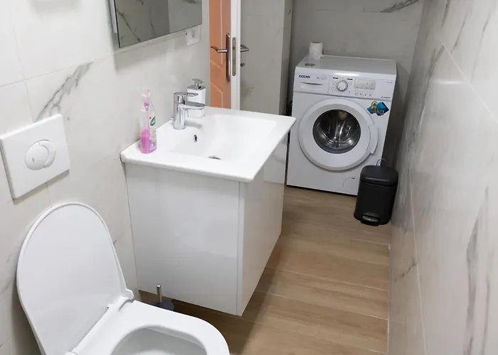 Luxury Seaside House With 2 Bathrooms * Ksamil